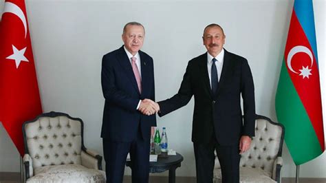 İ­l­h­a­m­ ­A­l­i­y­e­v­ ­E­r­d­o­ğ­a­n­­a­ ­t­a­z­i­y­e­l­e­r­i­n­i­ ­i­l­e­t­t­i­